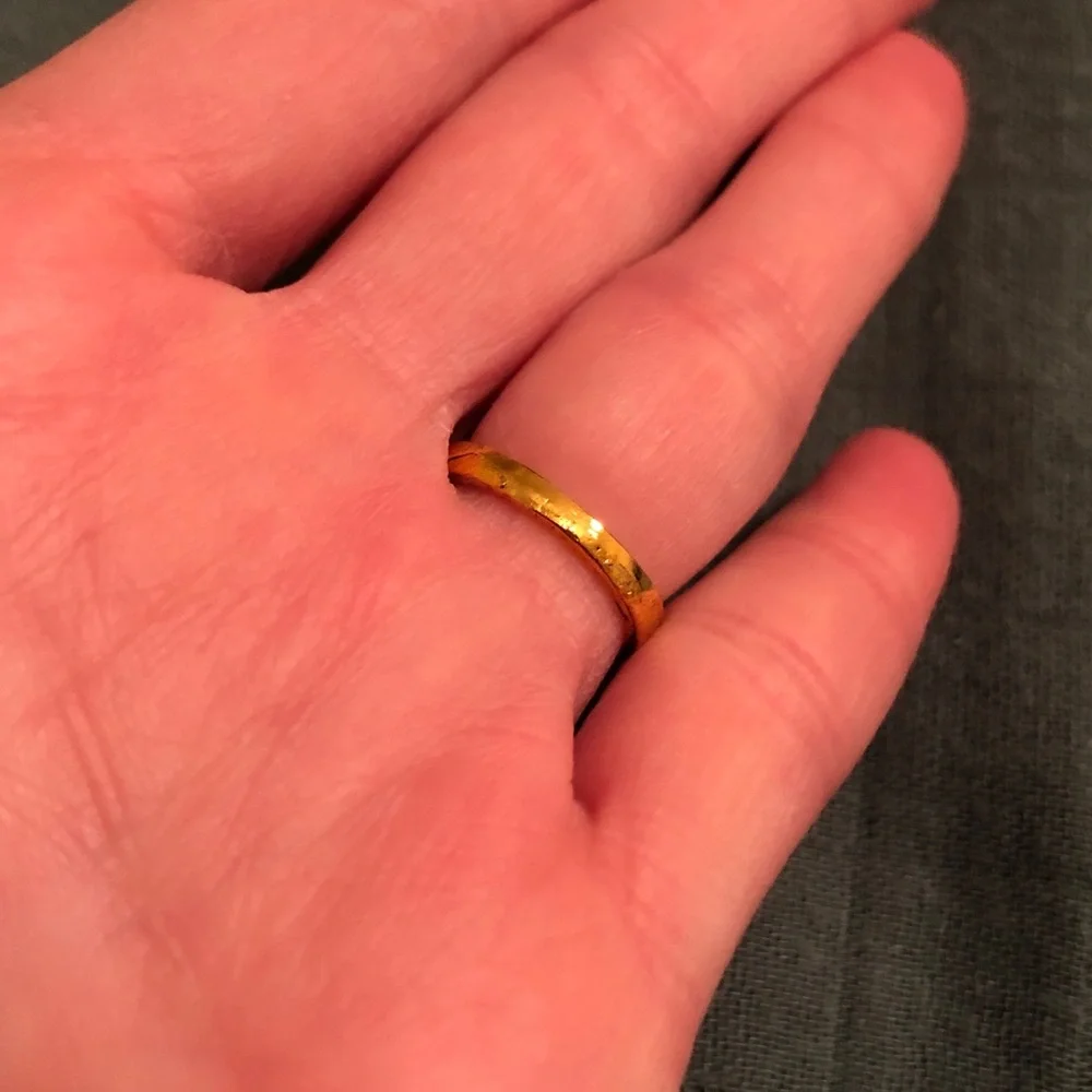 Elegant Bronze Gold Tone and White Faux Stone Ring - Picture 3 of 10